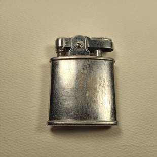 Vintage Ronson 'Princess' Lighter: As found. Looks to be good. Needs going over. Pair of dents, one side.