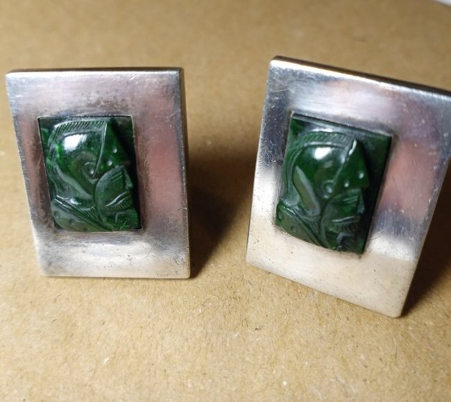 Rare Vintage ca 1950 Antonio Pineda 970 Silver Cameo Cufflinks: Rarely found 'genuine' Antonio Pineda jewelry pieces. Pineda's mark is often forged. These are 100% guaranteed to be his original work. The Taxco mark is a little dull, but the Pineda crown mark is de