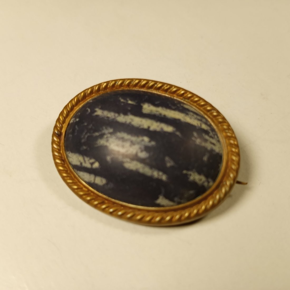 Cute Little Antique Pebble Stone Scottish Brooch: Good condition for the age.