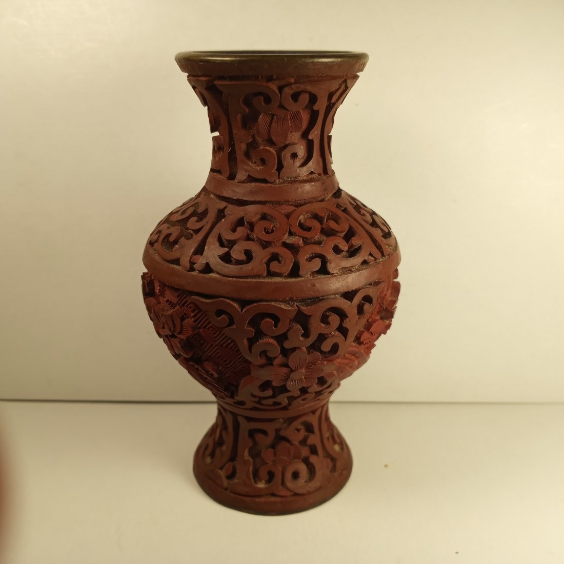 Fine Vintage Chinese Cinnabar Vase (1 of 5)