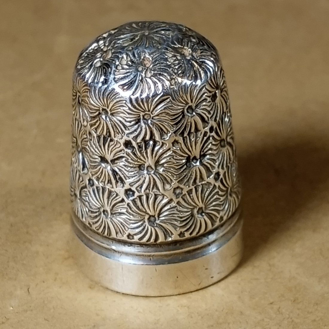 Awesome Ornate Antique Silver Thimble (1 of 5)