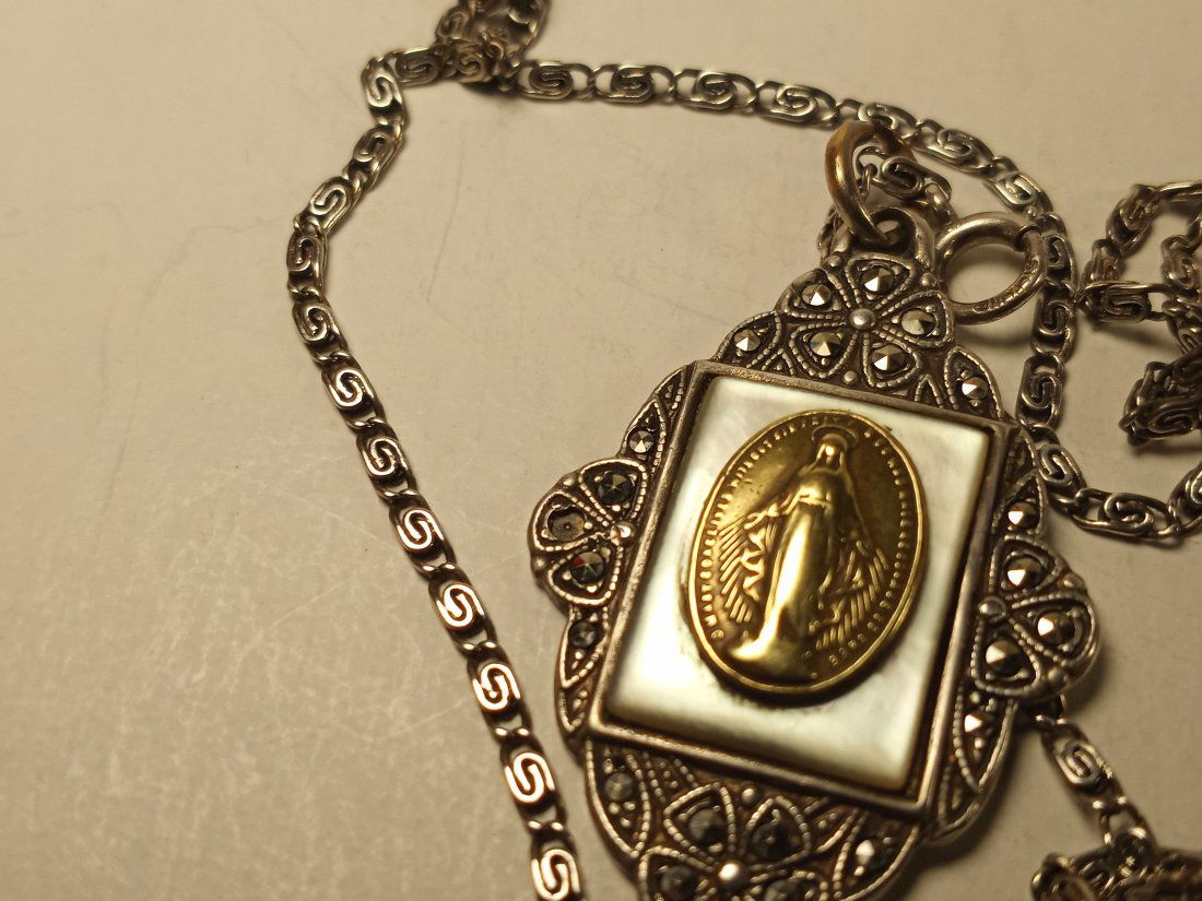 Sterling Silver Antique Catholic Mary Intercession Necklace 24 Inch Chain (1 of 5)