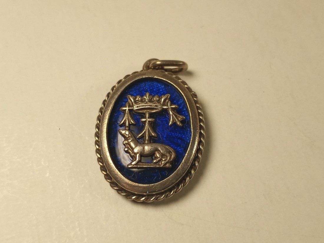 Antique Silver Guilloche British Heraldic Necklace Pendant: Unknown symbol.