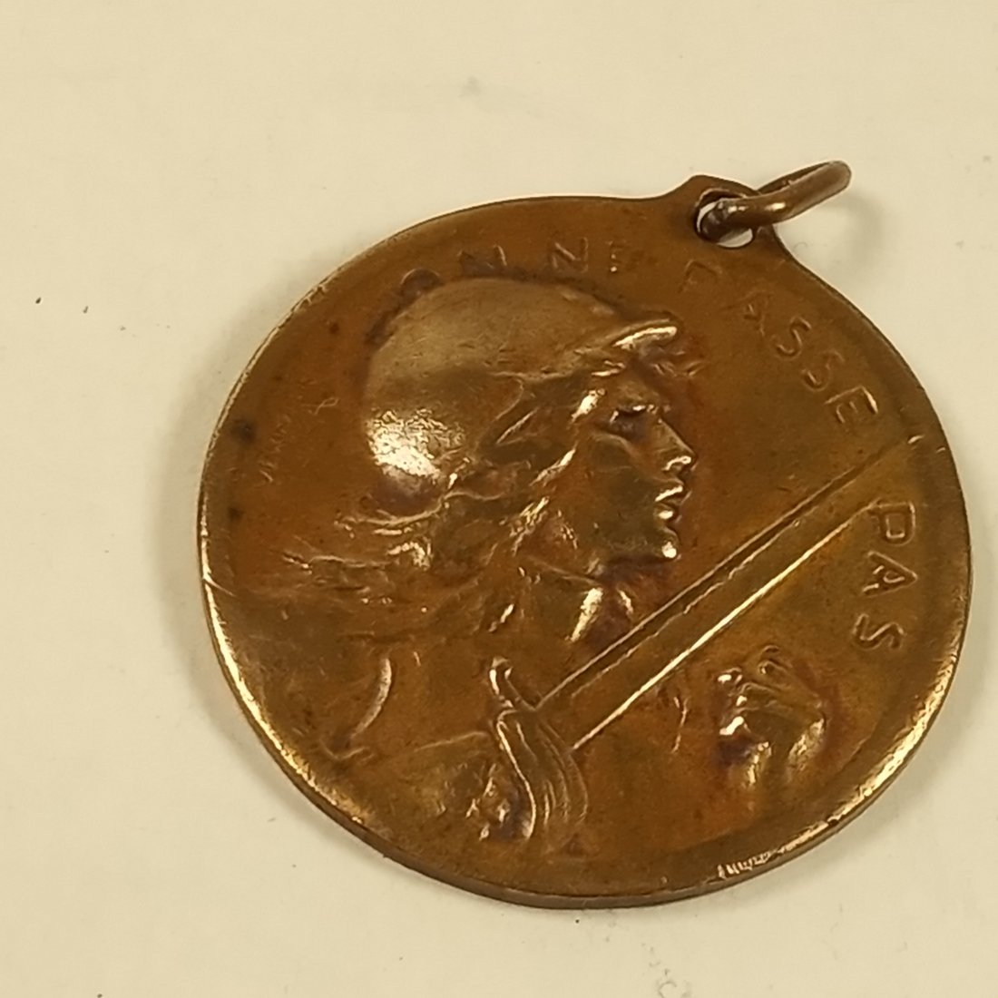 WWI France Original 1916 Verdun Medal: Fine patina. Original 1916 medal. Not a restrike.