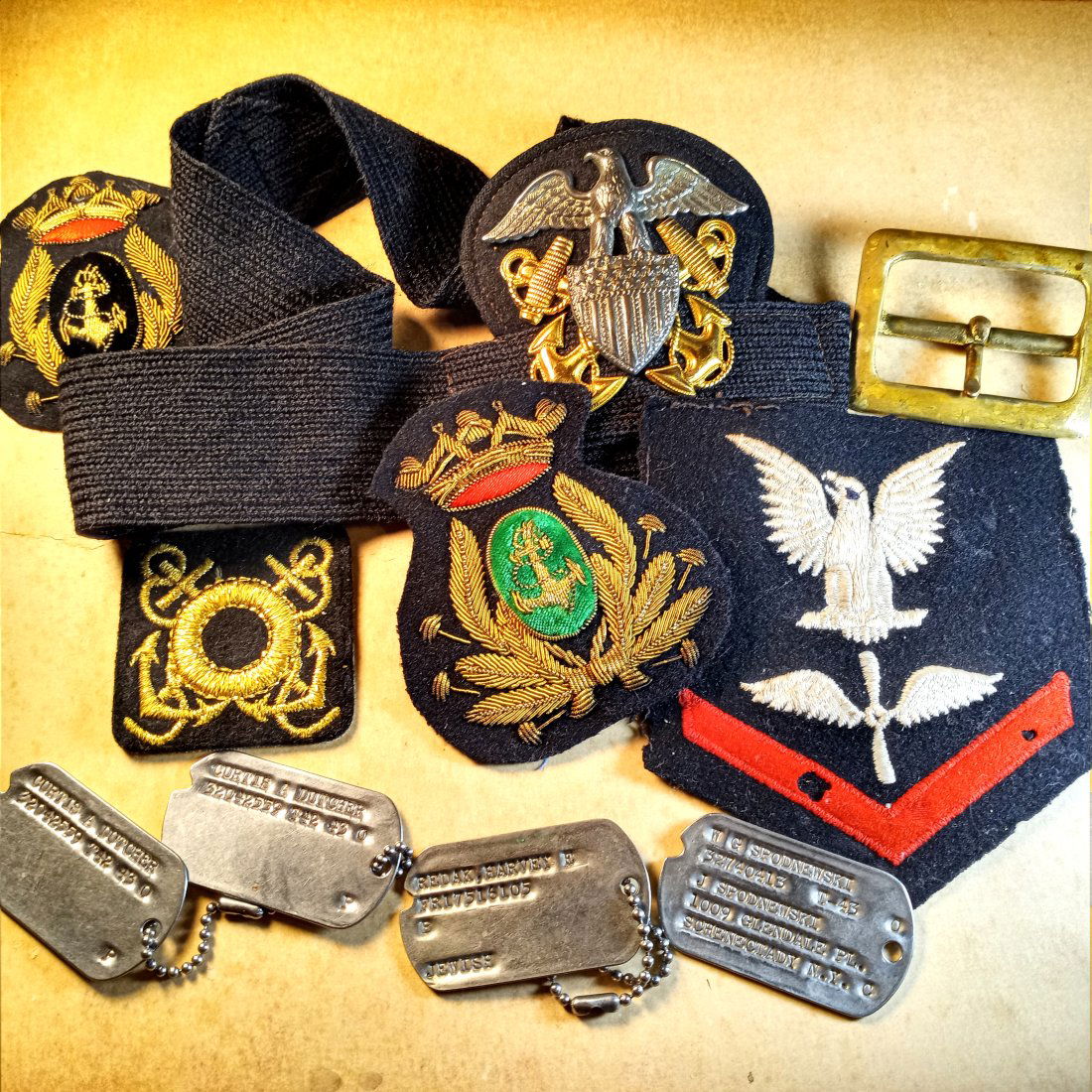 Lot of Military Badges and Effects Embrodiery (1 of 5)