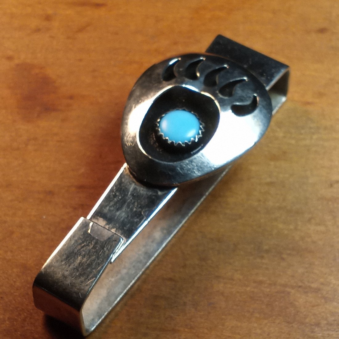 Native American Style Bear Paw Good Luck Belt Hook: Advertising..Spokane, Washington. Keychain holder.