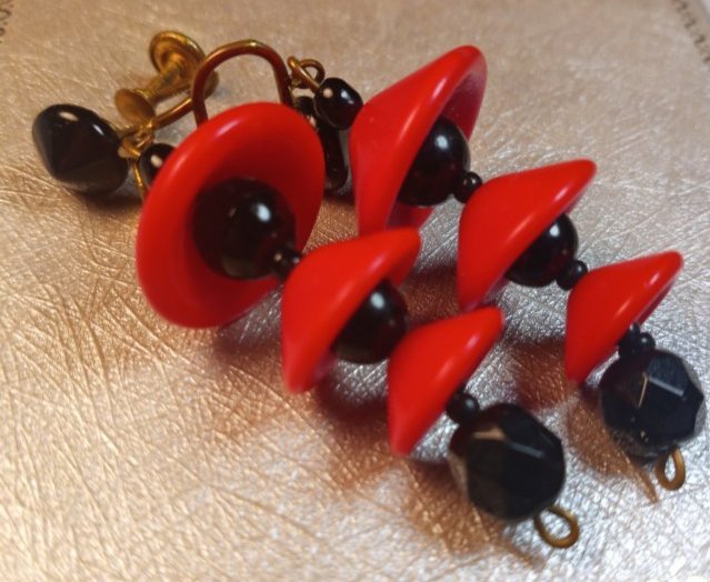 Vintage Made in Western Germany Art Glass Drop Earrings: West German marks. Asian lantern look.