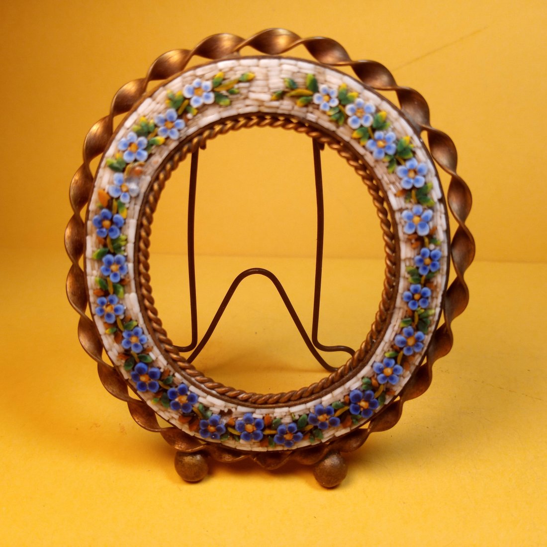 Italian Antique Micromosaic Stone Picture / Photo Frame: Aqwsome. Has a couple of white stones missing near the bottom. Not noticeable.