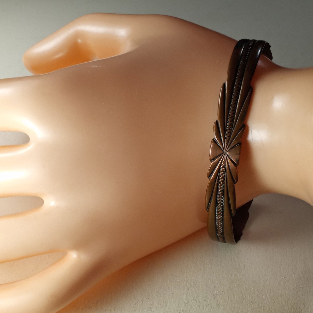 Vintage Native American Style Copper Solid Bracelet (1 of 4)