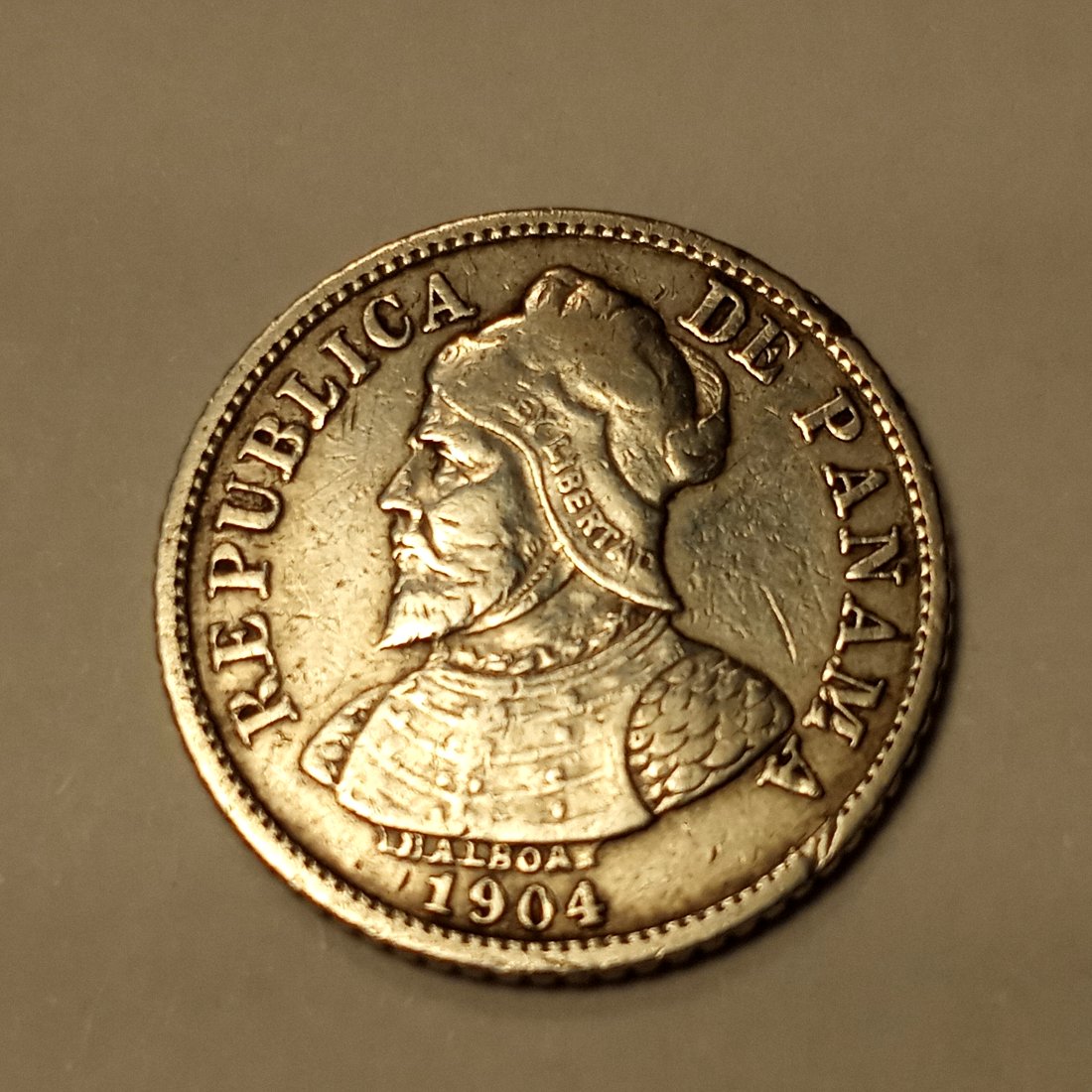 Panama Five Centisimos Silver Balboa Coin (1 of 2)