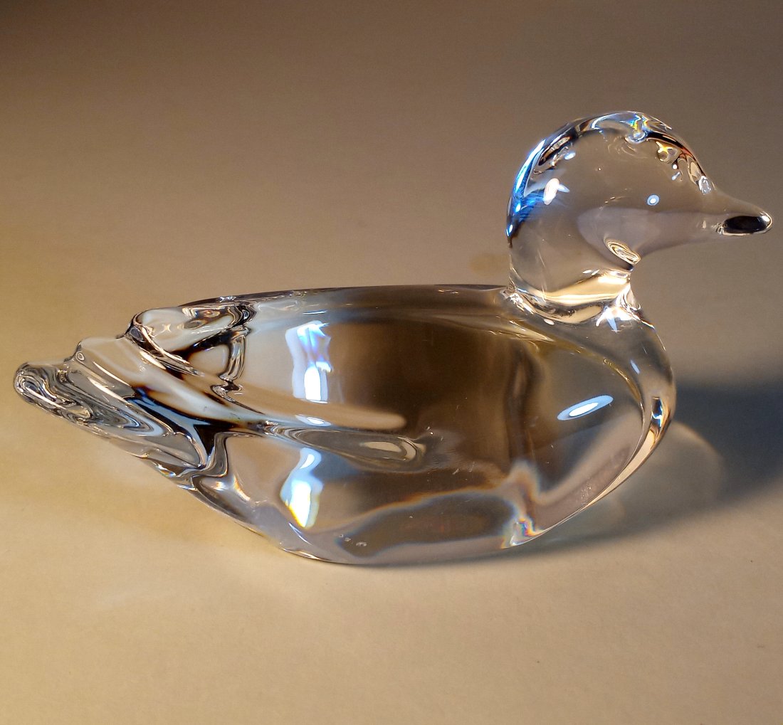Vintage Val St Lambert Belgian Crystal Duck: Beogian crystal company founded in 1826. Here is a link toinfo about Val St Lambert: https://en.wikipedia.org/wiki/Val_Saint_Lambert