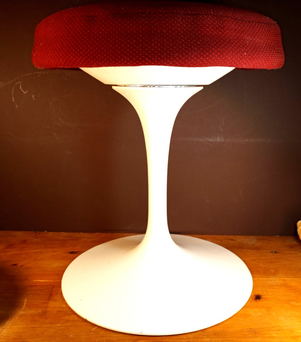 Vintage Mid-Century Modern Iconic Knoll Tulip Chair (1 of 3)