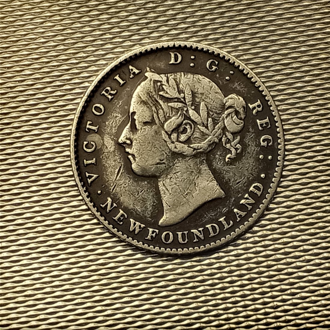 1890 Newfoundland Canada Victoria Sterling Silver 10 Cents (1 of 2)