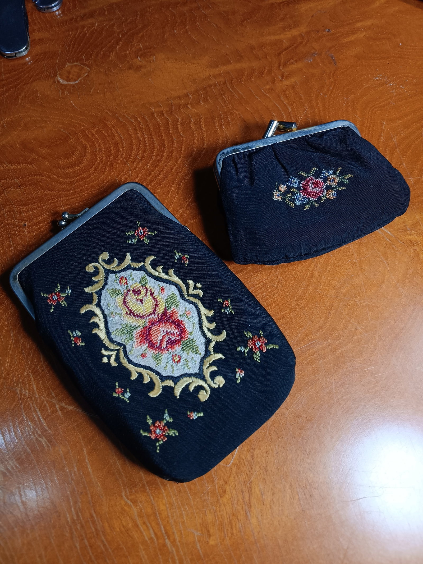 Pair 1930's Micro Embroidery Needlepoint Pouch Coin / Change Purses Germany: Good condition.