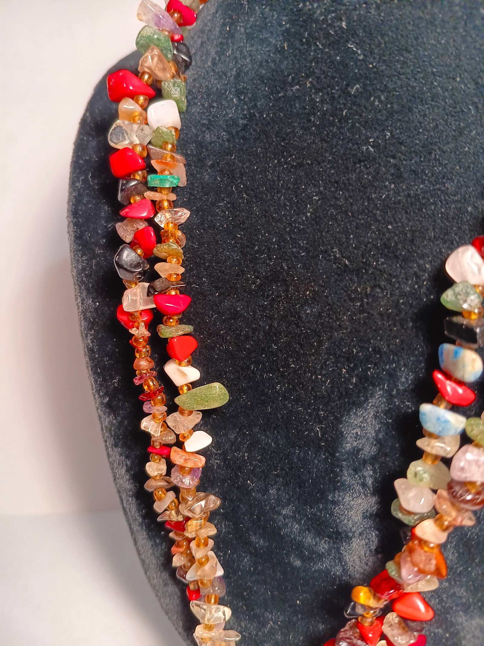 Beautiful Stones Lay Necklace 32 inches: A lot of translucent stones, tumbled crystal.