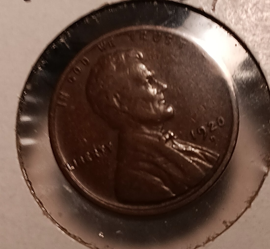 1920 D Lincoln Wheat Cent: Condition per photos. Ungraded.