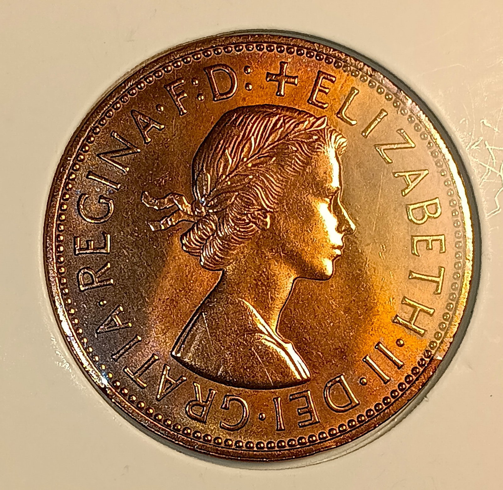 1967 Large Elizabeth Penny Super Red: Description per photos.