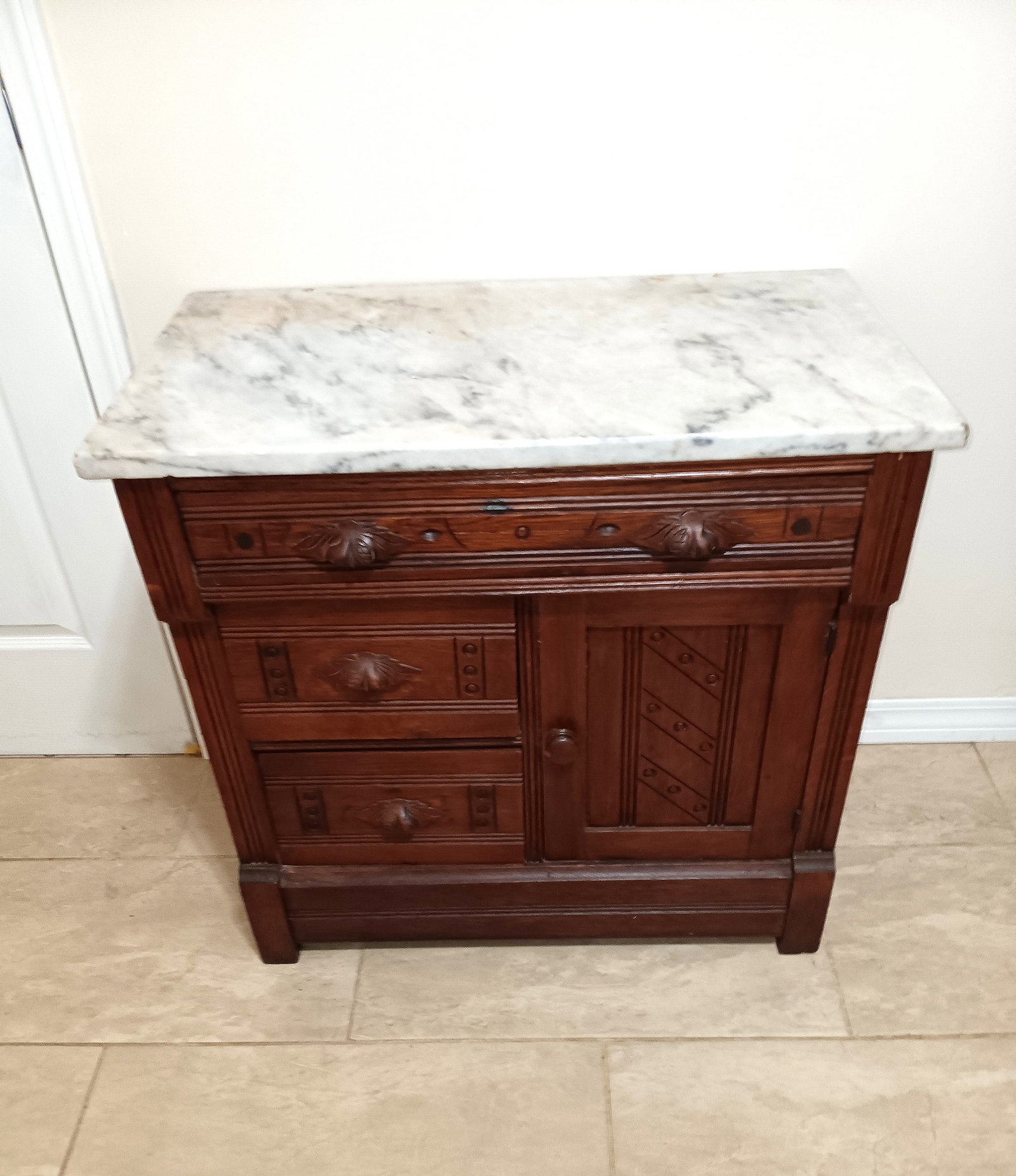 Antique ca 1900 Arts and Crafts Bedroom Chest Dresser Washstand Marble Top (1 of 5)