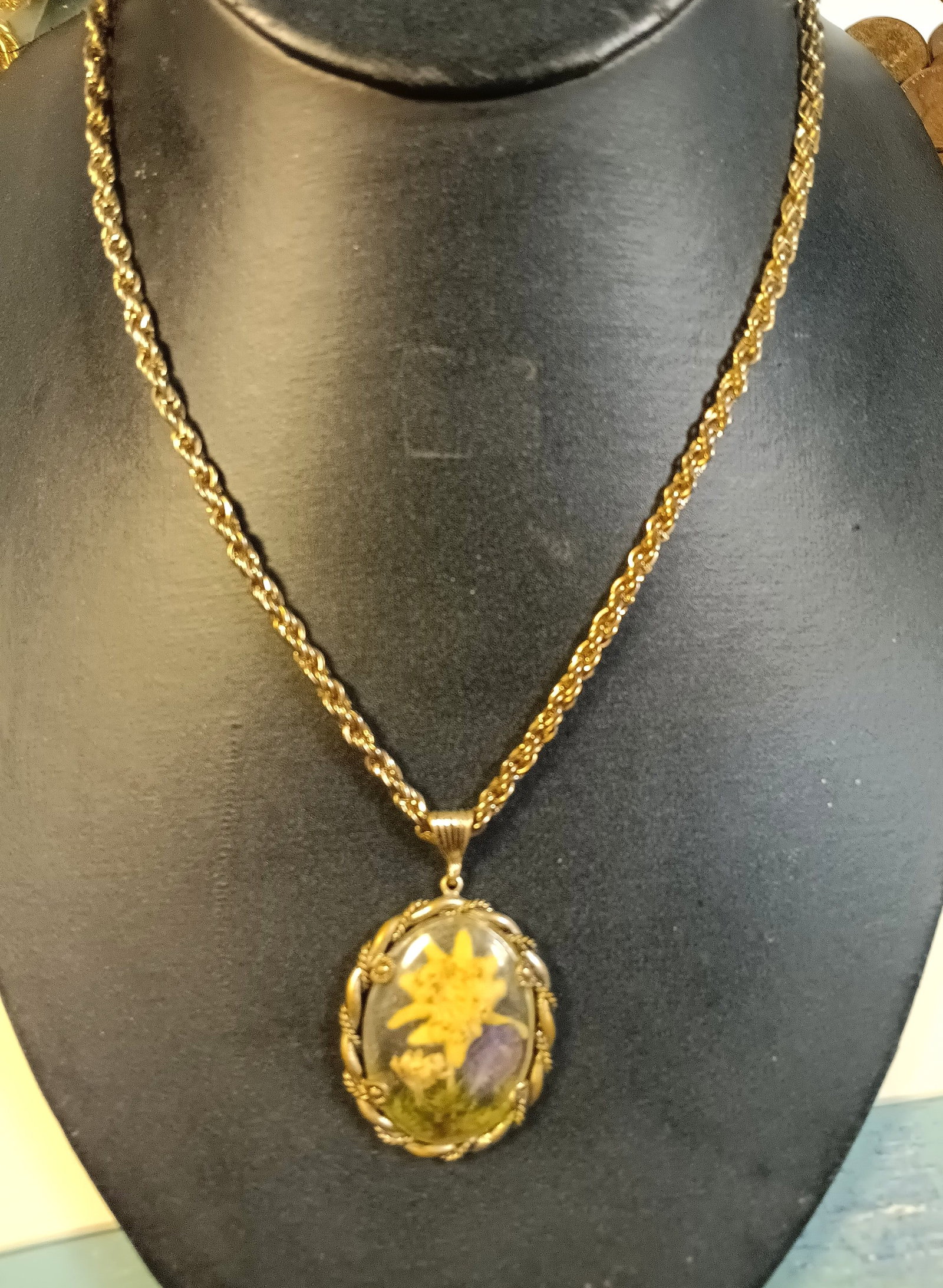 Vintage Edelweiss Pendant Necklace (1 of 6)