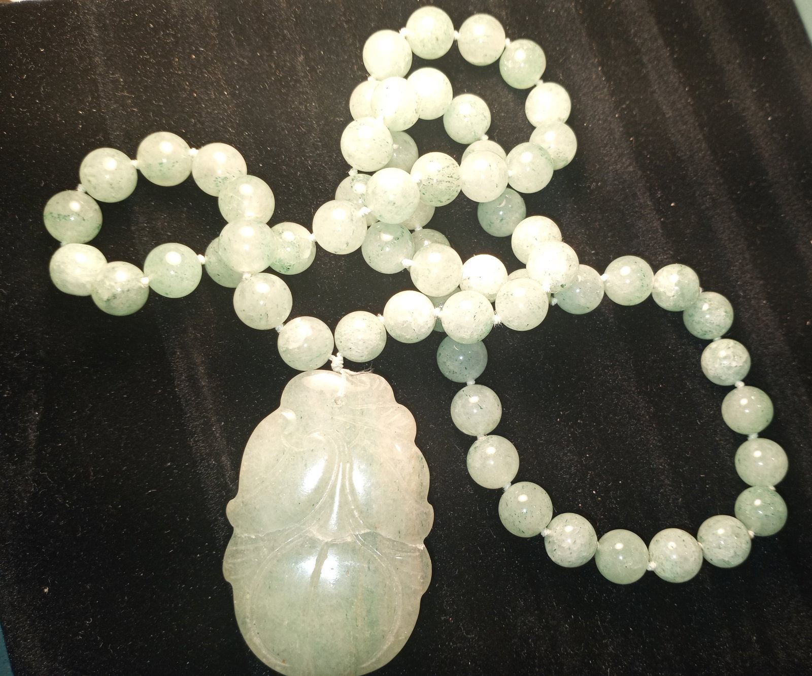 Big Bold Aventurine Pendant Necklace: Brings luck at the tables.