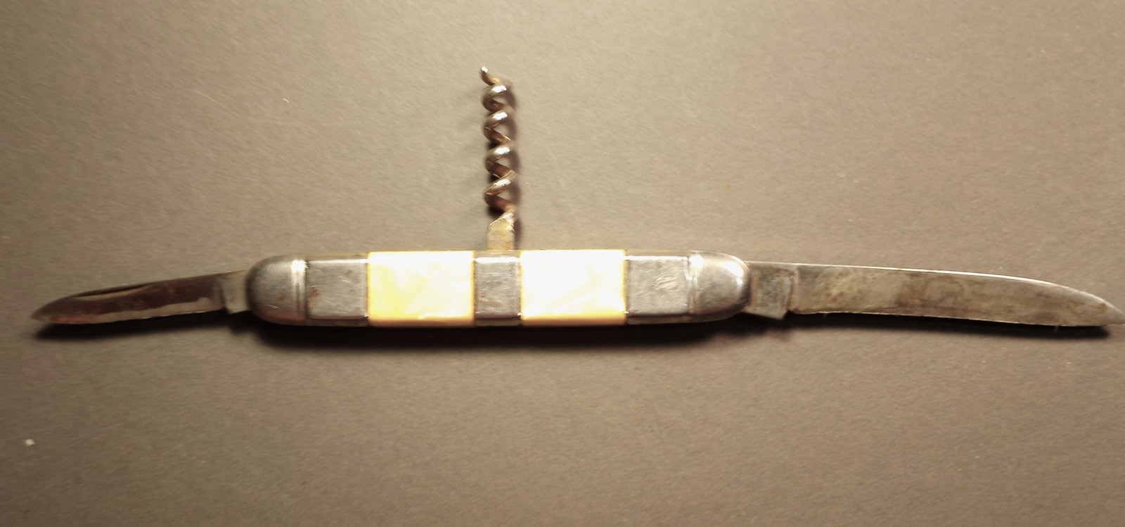Vintage Germany Solingen Richartz Folding Pocket Knife Corkscrew: Whale mark. Still sturdy, wound.