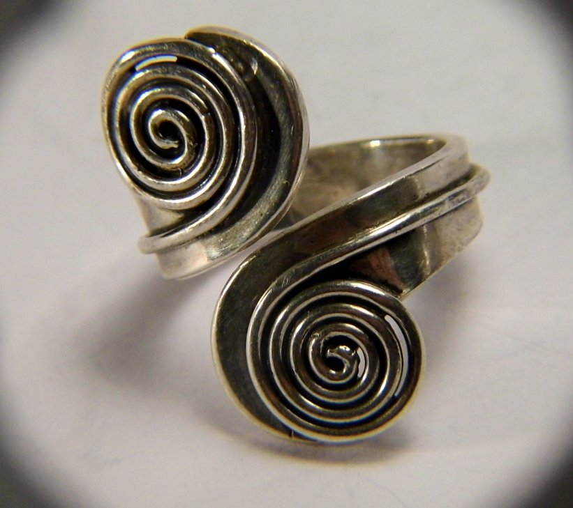 Beautiful Mexican Sterling Silver Designer Ring 7 1/2 (1 of 6)
