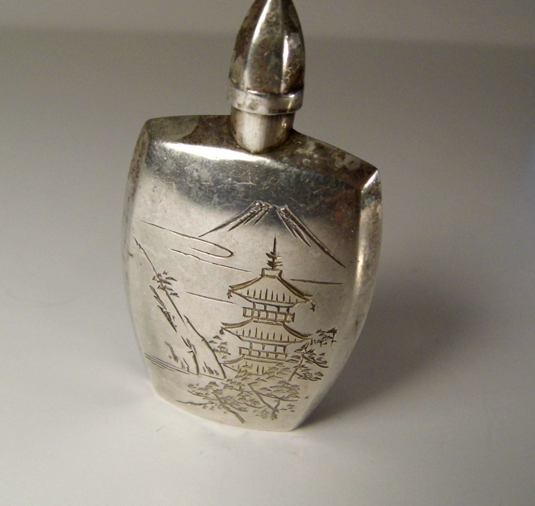 Japanese Vintage 950 Sterling Silver Mini Perfume Fuji (1 of 3)
