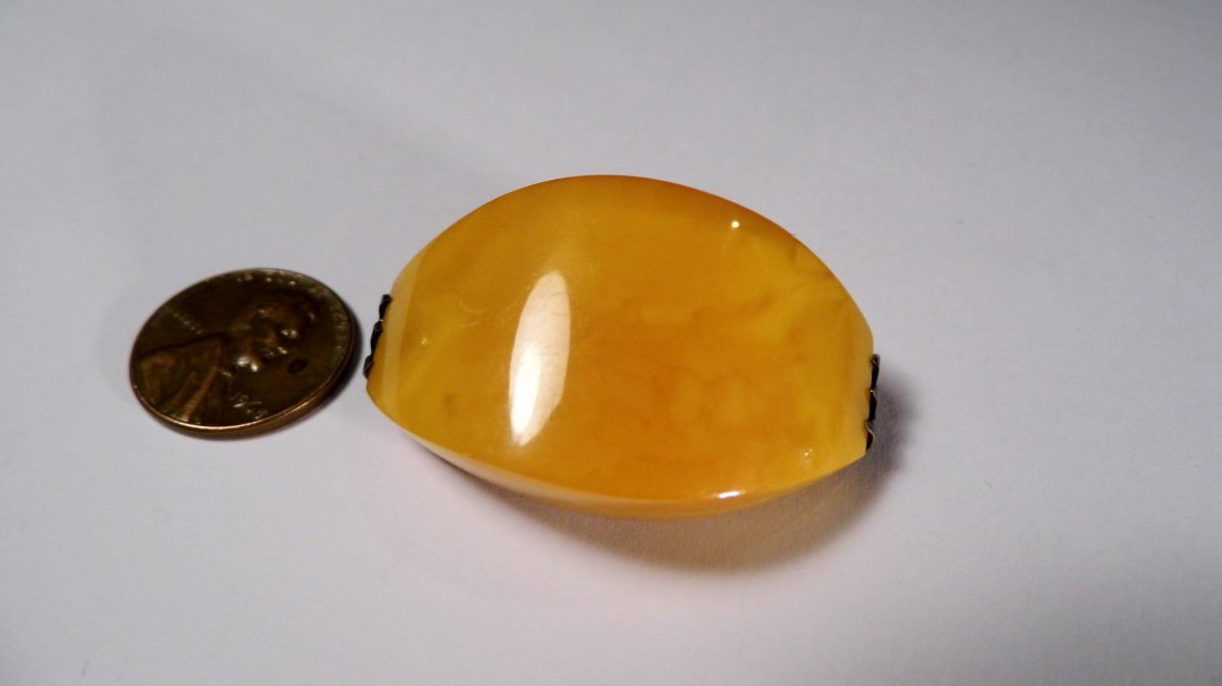 Very Art Deco Soviet Russia Honey Amber Pin (1 of 7)