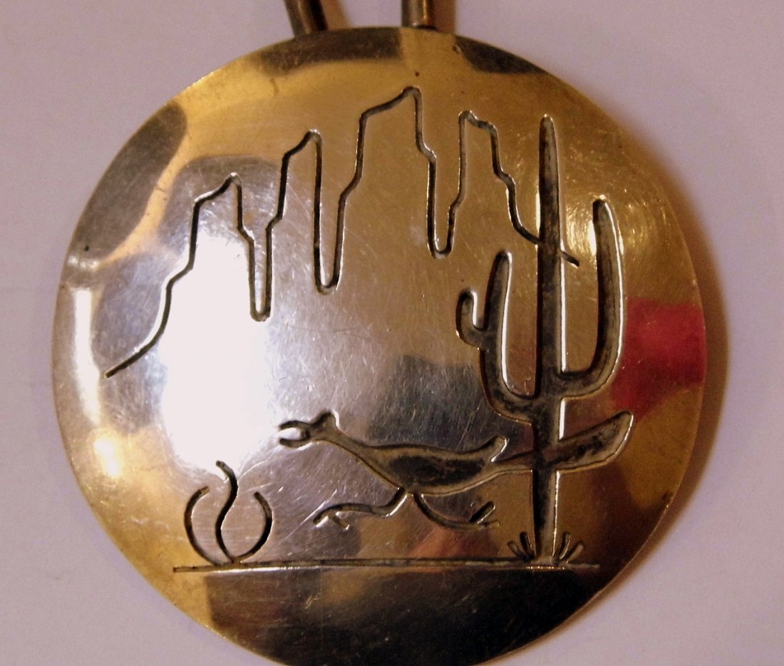 Southwestern Disc Pendant Necklace Roadrunner Mesas (1 of 7)