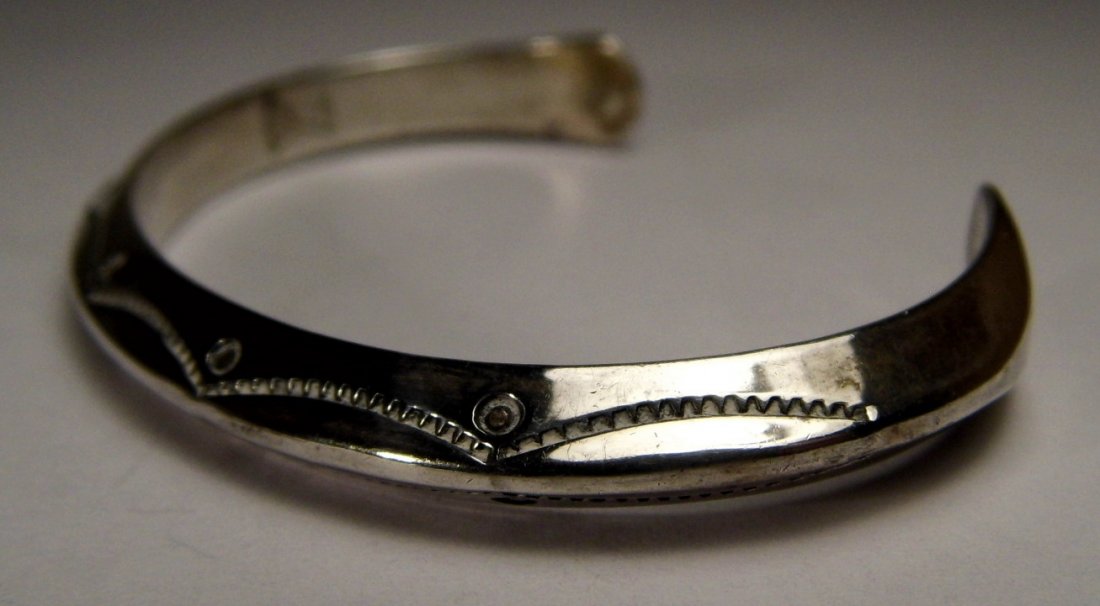 Heavy Native American Solid Sterling Cuff Bracelet (1 of 4)