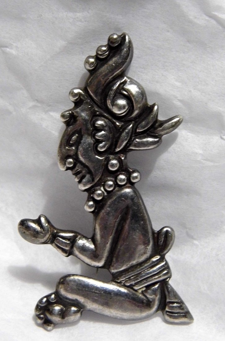 Vintage Los Castillo Brooch Shaman: Measures about 2 inches. Pre Columbian style. Heavy gauge. Fine condition.