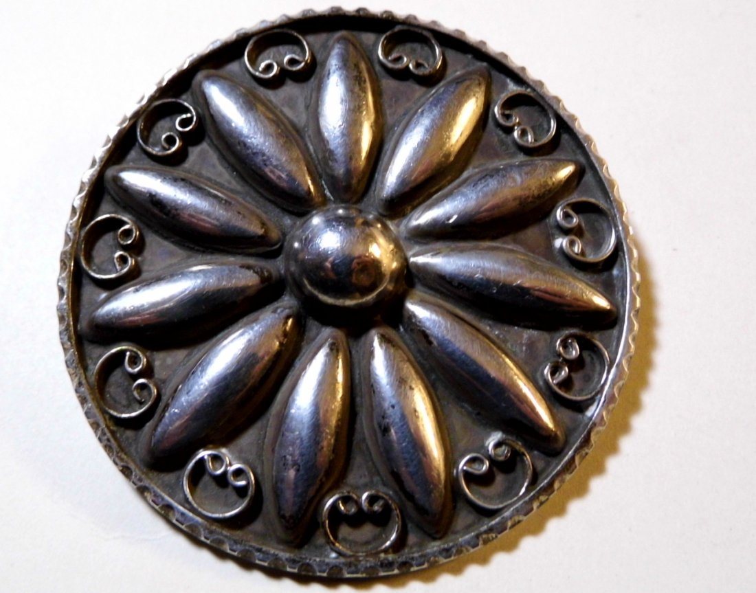 Old Taxco Native Mexican 980 Sterling Silver Pendant (1 of 5)