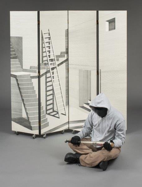 MARK JENKINS (AmÃ©ricain, nÃ© en 1970): Jeated batter, 2014 Sculpture, technique mixte de scotch tape, vÃªtements, peinture et rÃ©sine, titrÃ©e, datÃ©e et signÃ©e sur la jambe gauche, #2/3 Sculpture, mixed media, and clothes, titl
