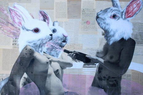 VINZ FEEL FREE (Espagnol, né en 1979): La Dolce Vita, 2016 Technique mixte sur journaux et lettres marouflées sur bois, daté et signé en bas à droite, tampon de l'artiste au dos Enamel and ink over newspapers and letters mounted on woo