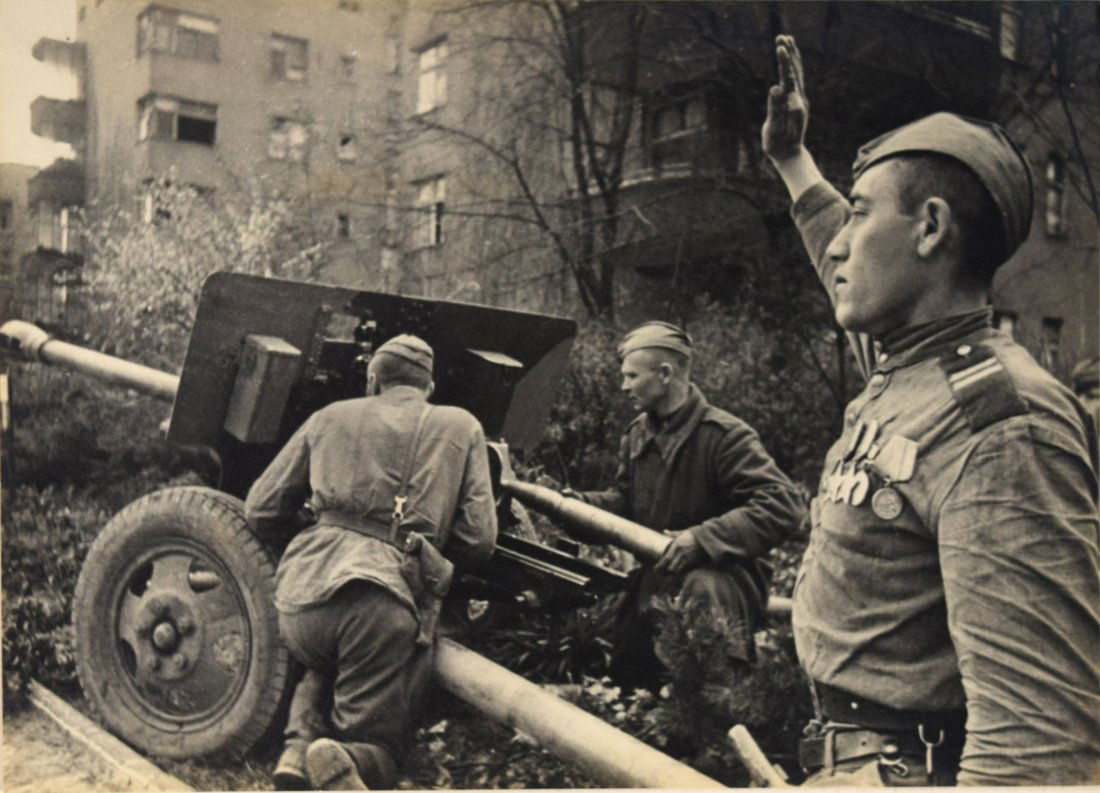 YEVGENI KHALDEI 1917-1997 (1 of 1)