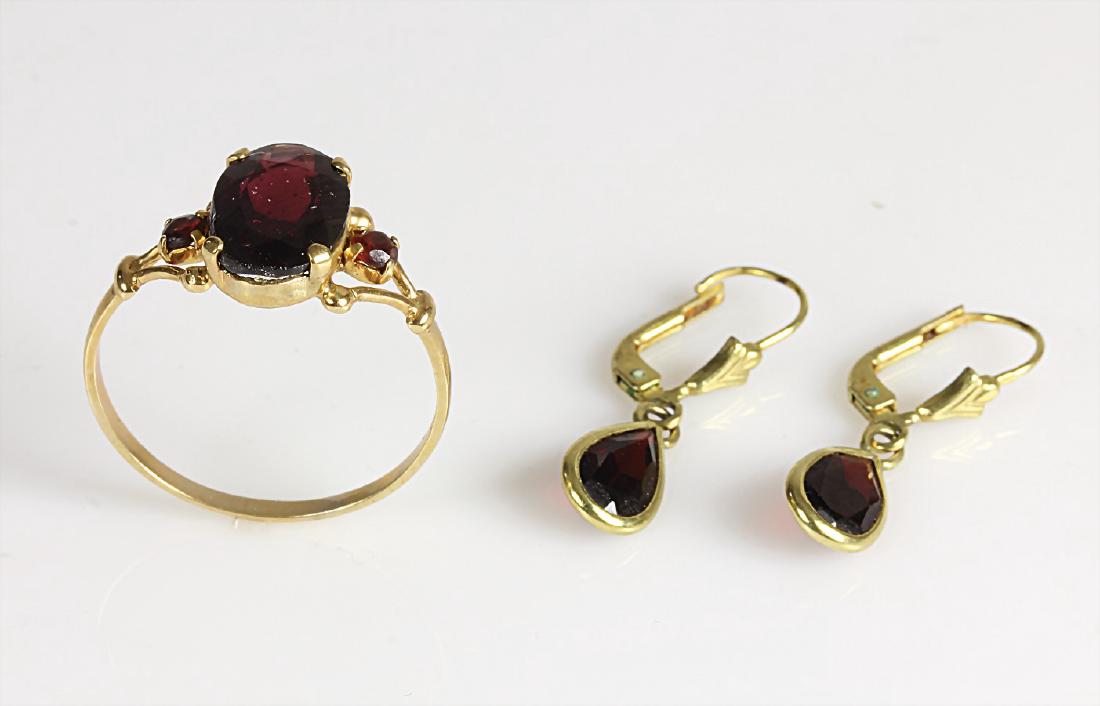 Lot Granatschmuck GG 333/000, 1 Ring, Granat 12 x 8 mm, (1 of 1)