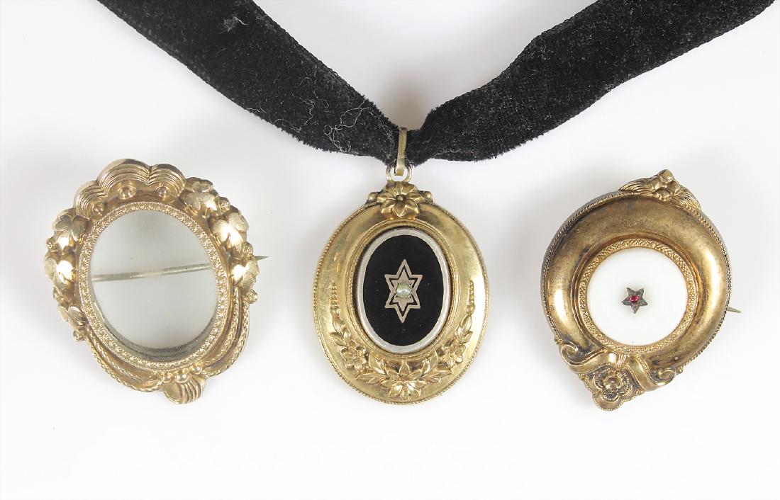 Lot: Biedermeierschmuck um 1850/70, 1 Brosche, (1 of 1)
