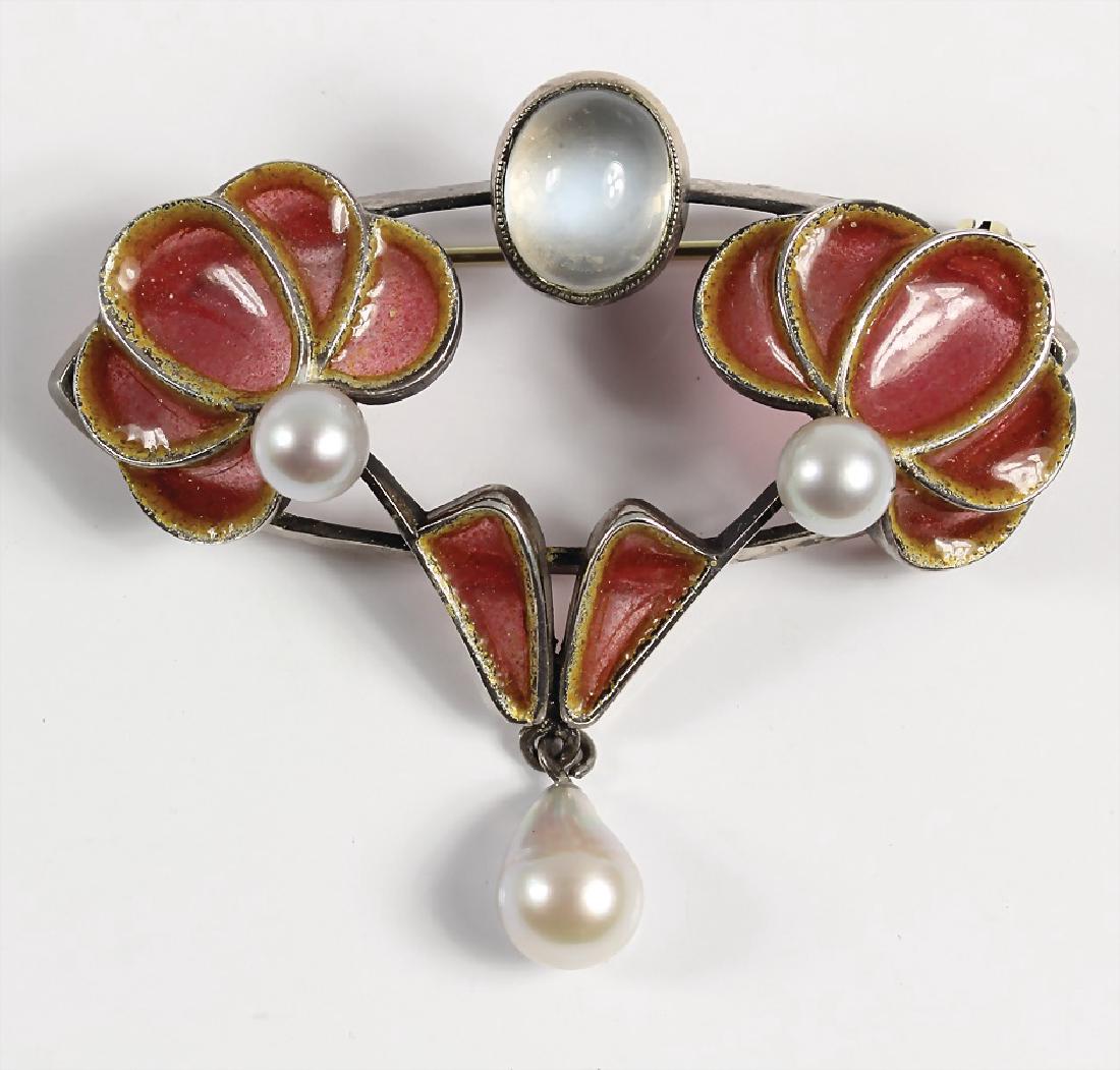 Dekorative Brosche im, "JUGENDSTIL", Silber (1 of 1)