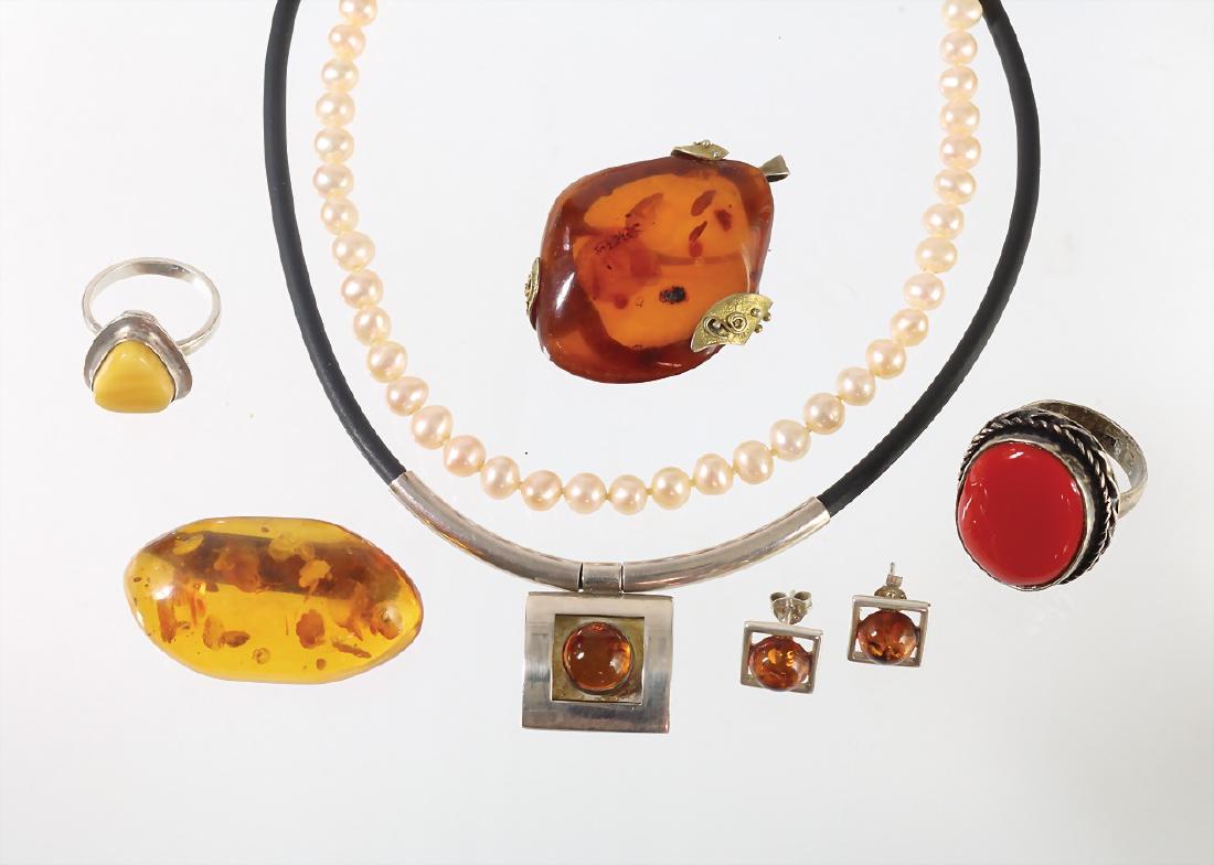 Lot: vorwiegend Bernsteinschmuck, Silber 925/000, 1 (1 of 1)