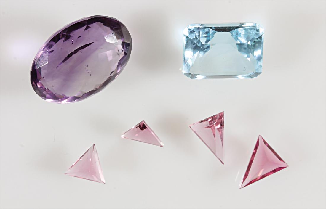 Lot Edelsteine: 1 Blautopas 10 x 12 mm ca. 7,8 ct; 1 (1 of 1)