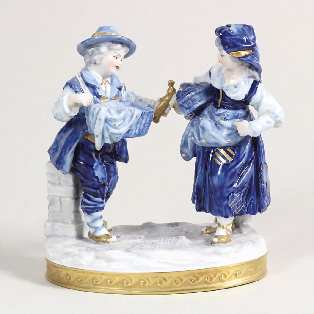 Figurengruppe, Verkäufer mit junger Dame, polychrom (1 of 1)