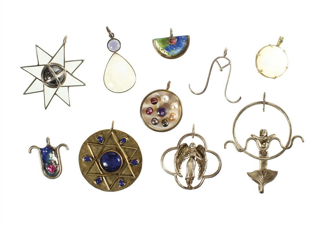 lot: 10 pendants, partially "ESOTERISCH", silver: lot: 10 pendants, partially "ESOTERISCH", silver 925/000, some gilded, 1 moonstone drop with tanzanite-colored cabochon, height = 41.4 mm, 1 angel, height = 51.5 mm, 1 mermaid, height = 77.7 mm, 2 ena