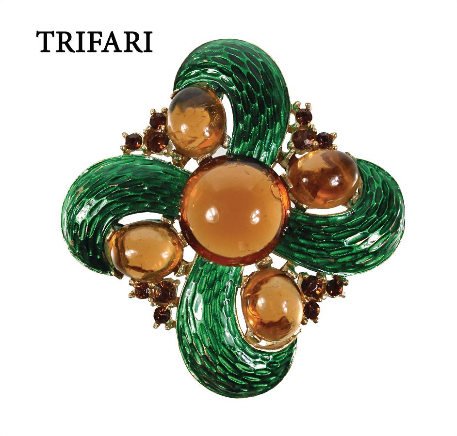 brooch, metal yellow, signed TRIFARI, 5 big (1 of 1)