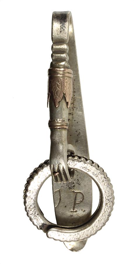 key pendant/holder around 1800, silver, plastic worked (1 of 1)