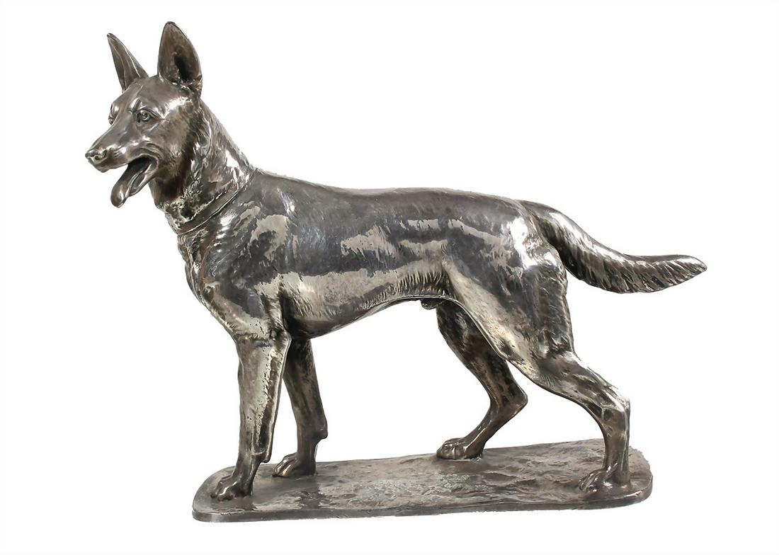 ALSATIAN on a base, WMF, design: FRITZ DILLER 1875-1946, signed WMF l/O H (silver-plated), width =: ALSATIAN on a base, WMF, design: FRITZ DILLER 1875-1946, signed WMF l/O H (silver-plated), width = 17.0 cm, height = 15.0 cm, plastic worked, nice patina ! German Description SCHÄFERHUND auf Sock