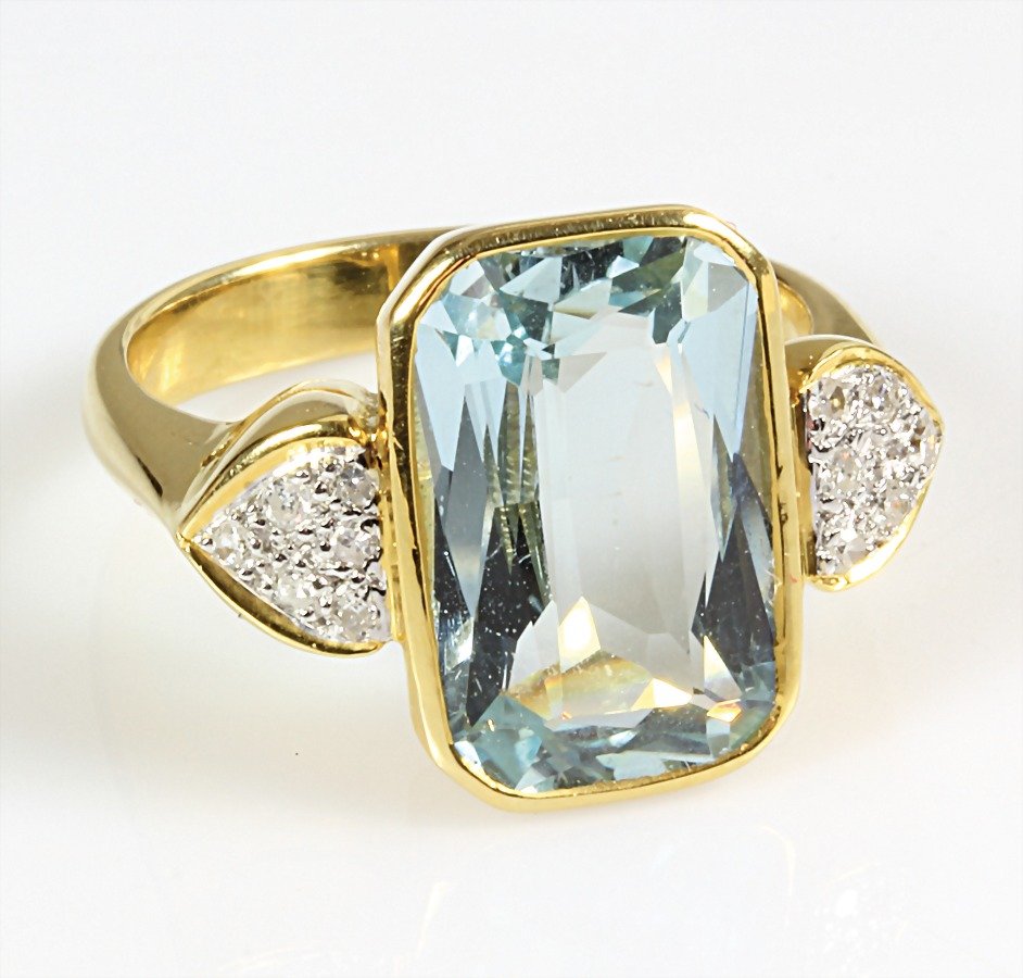 Ring, GG 900/000, Aquamarin-Achteck 13,5 x 8,5 mm, 12 (1 of 1)
