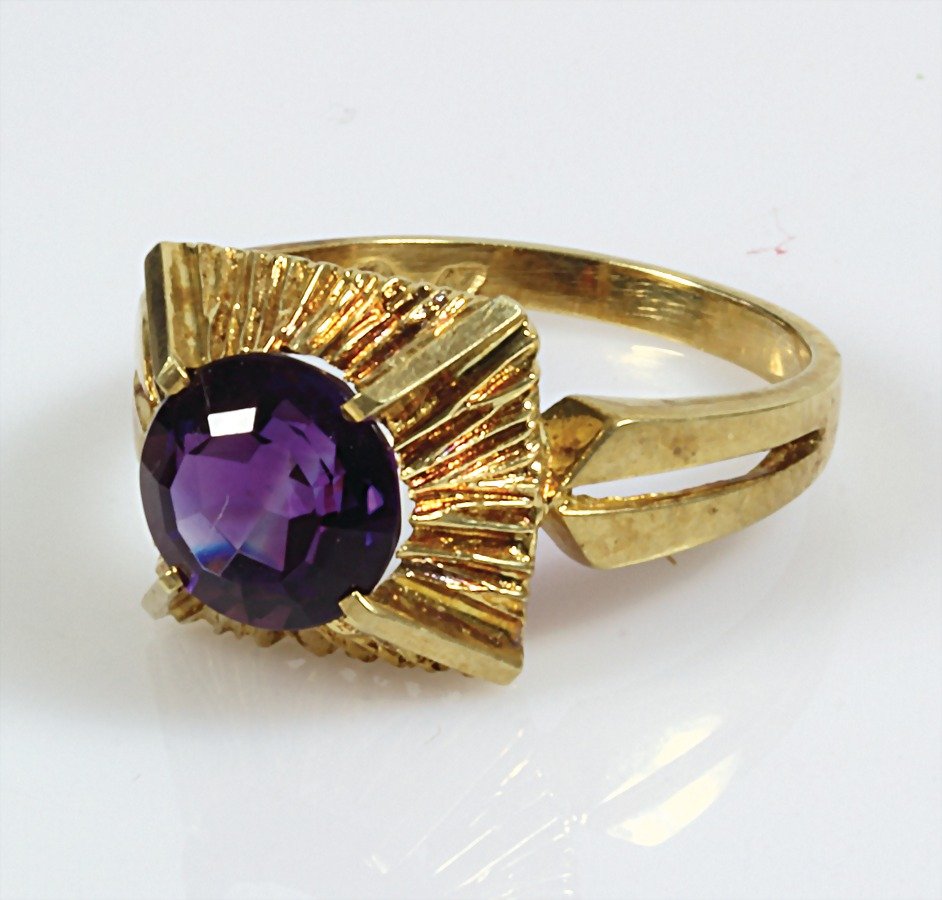 Ring, GG 585/000, Amethyst, RW ca.56: Ring, GG 585/000, Amethyst, RW ca.56
