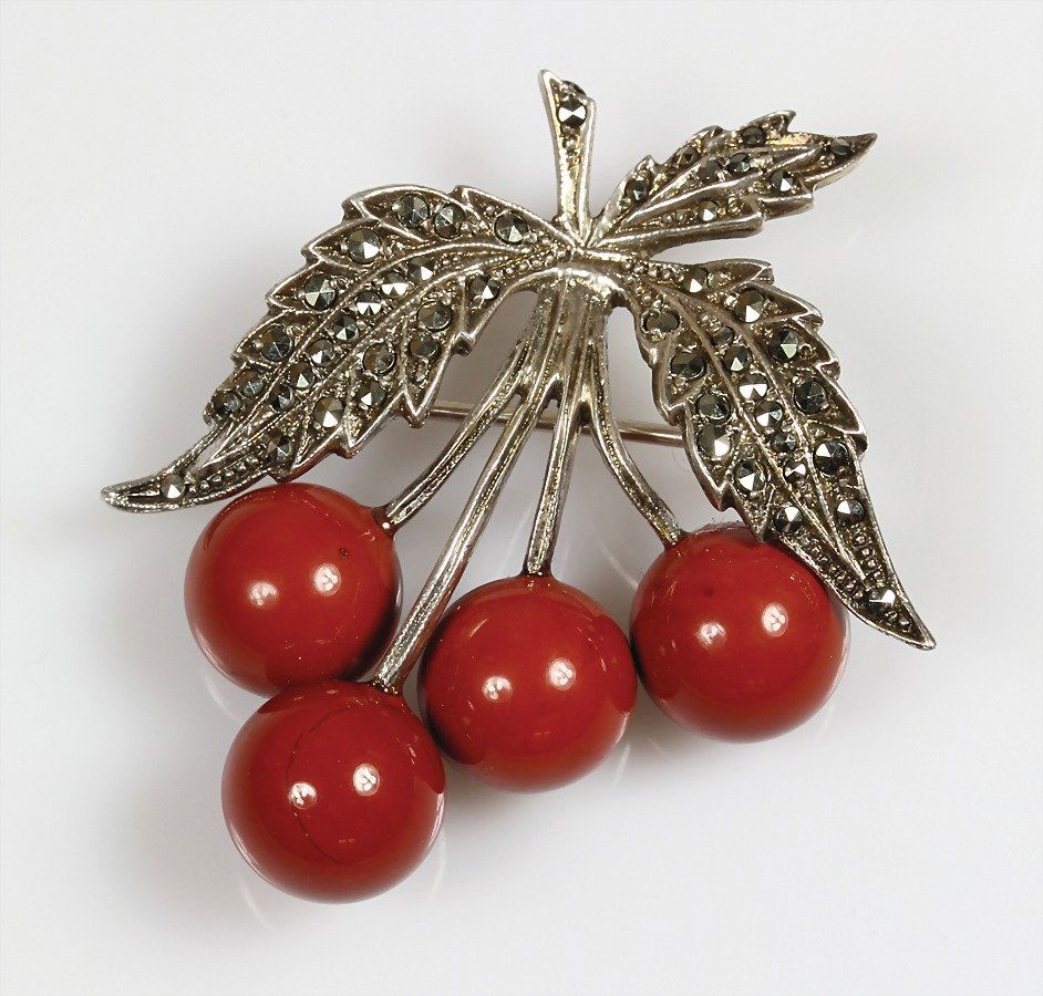 Brosche "KIRSCHEN" 1.Hälfte 20.Jhd., (1 of 1)