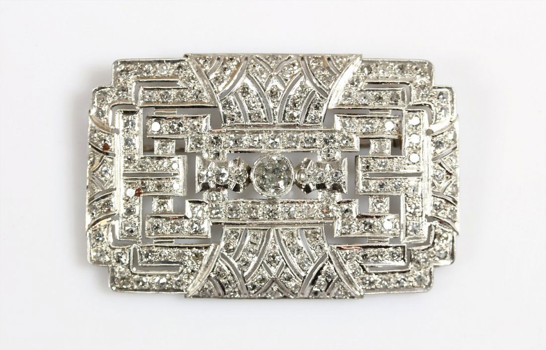 Brosche, ART-DECO 1920er Jahre, Amerika ? Punze leider: Brosche, ART-DECO 1920er Jahre, Amerika ? Punze leider nicht zu deuten , Platin (geprüft), 1 Altschliff-Diamant ca. 0,95 ct weiß-p 2, 178 Altschliff- und 8/8 Diamanten total ca. 4,7 ct wei&