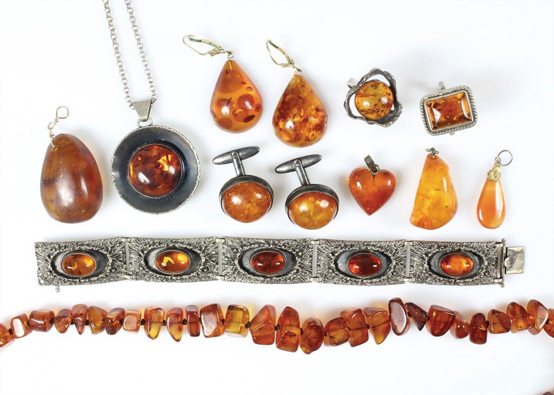 Lot Bernsteinschmuck: diverses Silber/Double, 2 Ringe; (1 of 1)